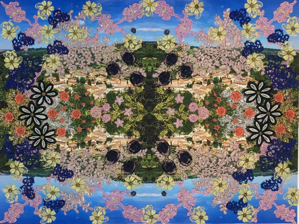 Espejo del paisaje rosa